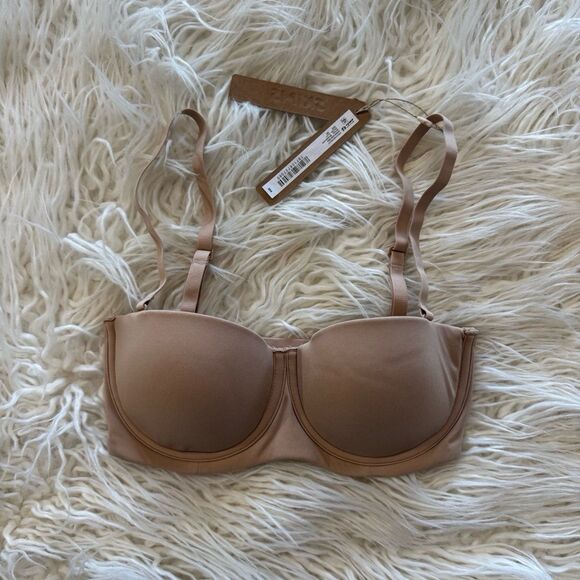 Skims Fits Everybody Strapless Bra Clay Size 30C - Picture 2 of 9